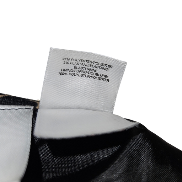 Nine West Skirt, Size 10, Black, Tan, Flowered, lining inside, Slit In Back - Picture 5 of 7